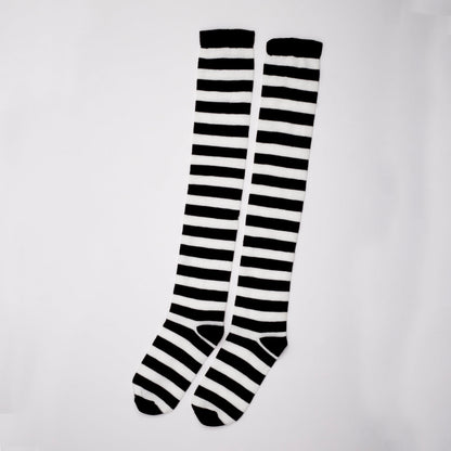 colone Black in white